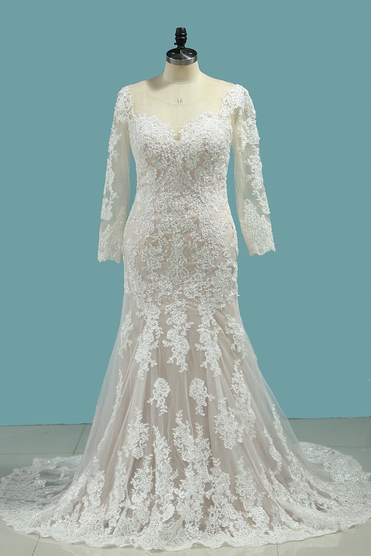 Glamorous Long Sleeves Mermaid Wedding Dress with Lace Appliques