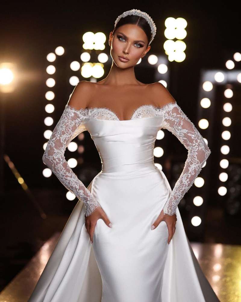 Gorgeous Long Sleeves Off-the-Shoulder Lace Mermaid Wedding Dress with Overskirt