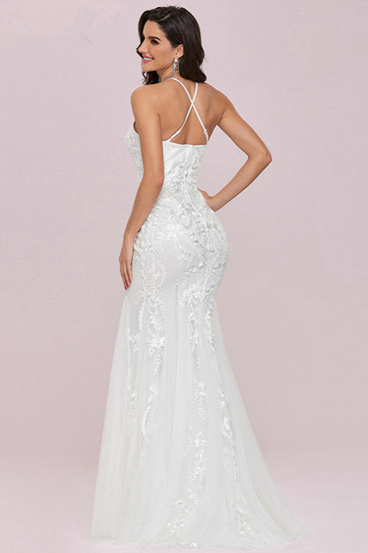 Halter Mermaid Lace Wedding Gowns with Sleeveless Design