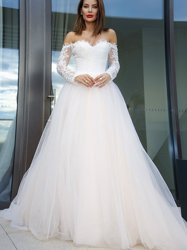 Aimishang  A-Line/Princess Long Sleeves Tulle Applique Off-the-Shoulder Court Train Wedding Dresses