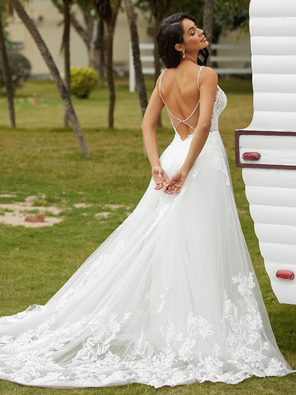 Aimishang  A-Line/Princess Tulle Applique V-neck Sleeveless Court Train Wedding Dresses