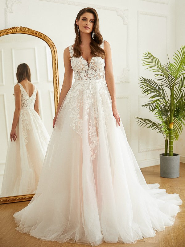 Aimishang  A-Line/Princess Tulle Applique V-neck Sleeveless Chapel Train Wedding Dresses