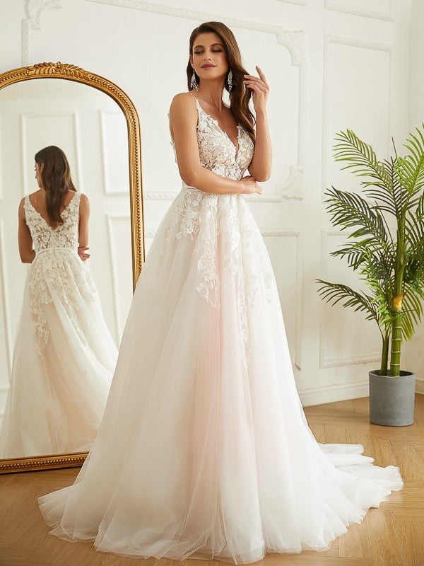 Aimishang  A-Line/Princess Tulle Applique V-neck Sleeveless Chapel Train Wedding Dresses