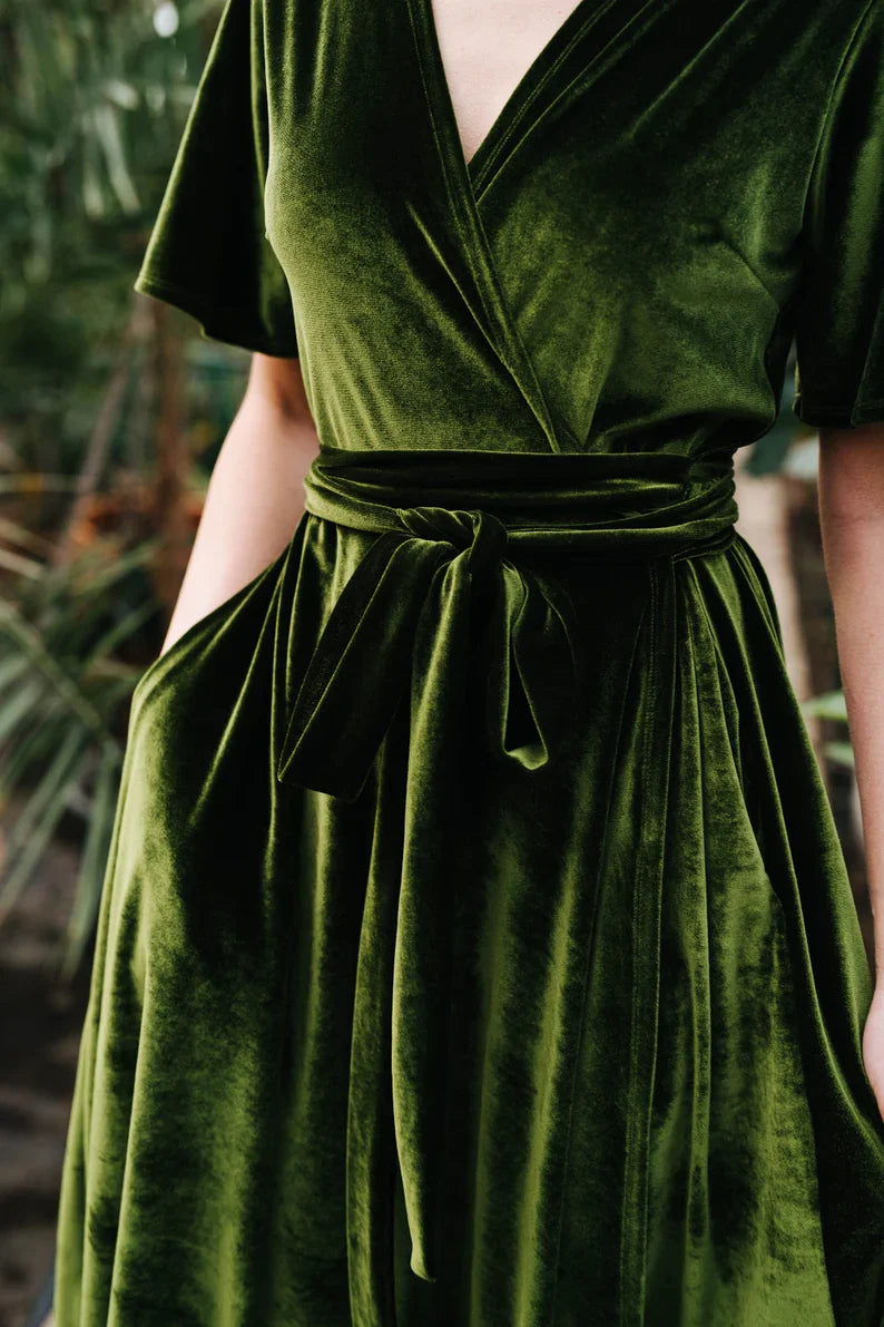 Aimishang Elegant Velvet Dress Short Sleeves Dress V Neck Formal Dress for Wedding Guest Dresses