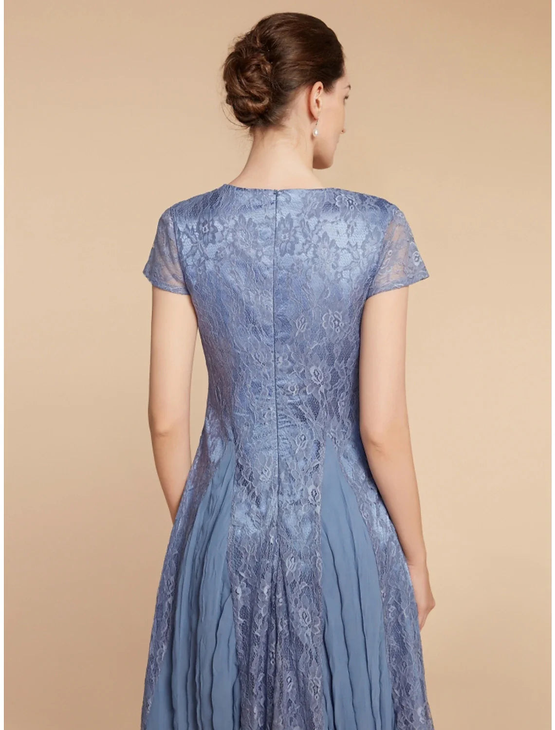 Aimishang  A-Line Mother of the Bride Dress Wedding Guest Elegant Petite V Neck Knee Length Chiffon Lace Short Sleeve with Ruching Solid Color