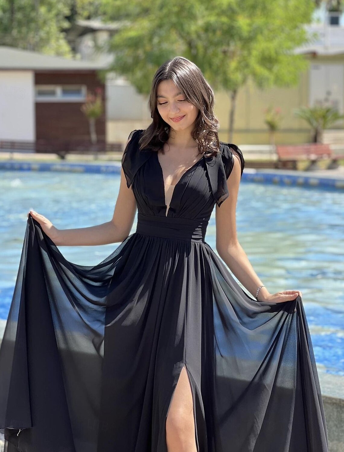 Aimishang A-Line Prom Dresses Elegant Dress Formal Prom Floor Length Sleeveless V Neck Chiffon with Strappy