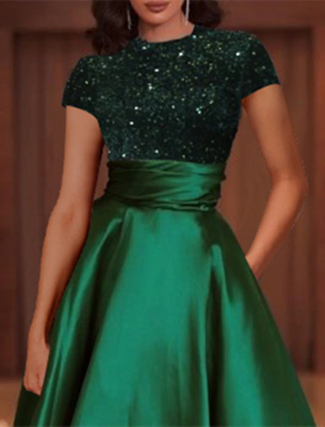 A-Line Evening Gown Elegant Dress Red Green Dress Floor Length Short Sleeve High Neck Satin with Sequin