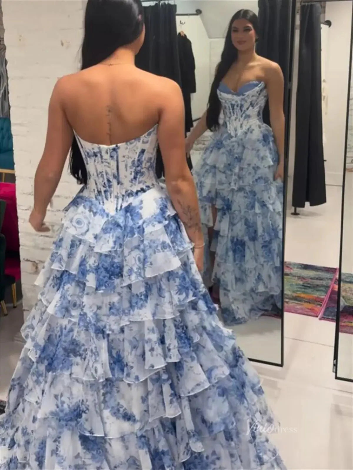 Light Blue Floral Tulle Tiered Prom Dresses with Slit & Lace Sweetheart Neckline - FD5313