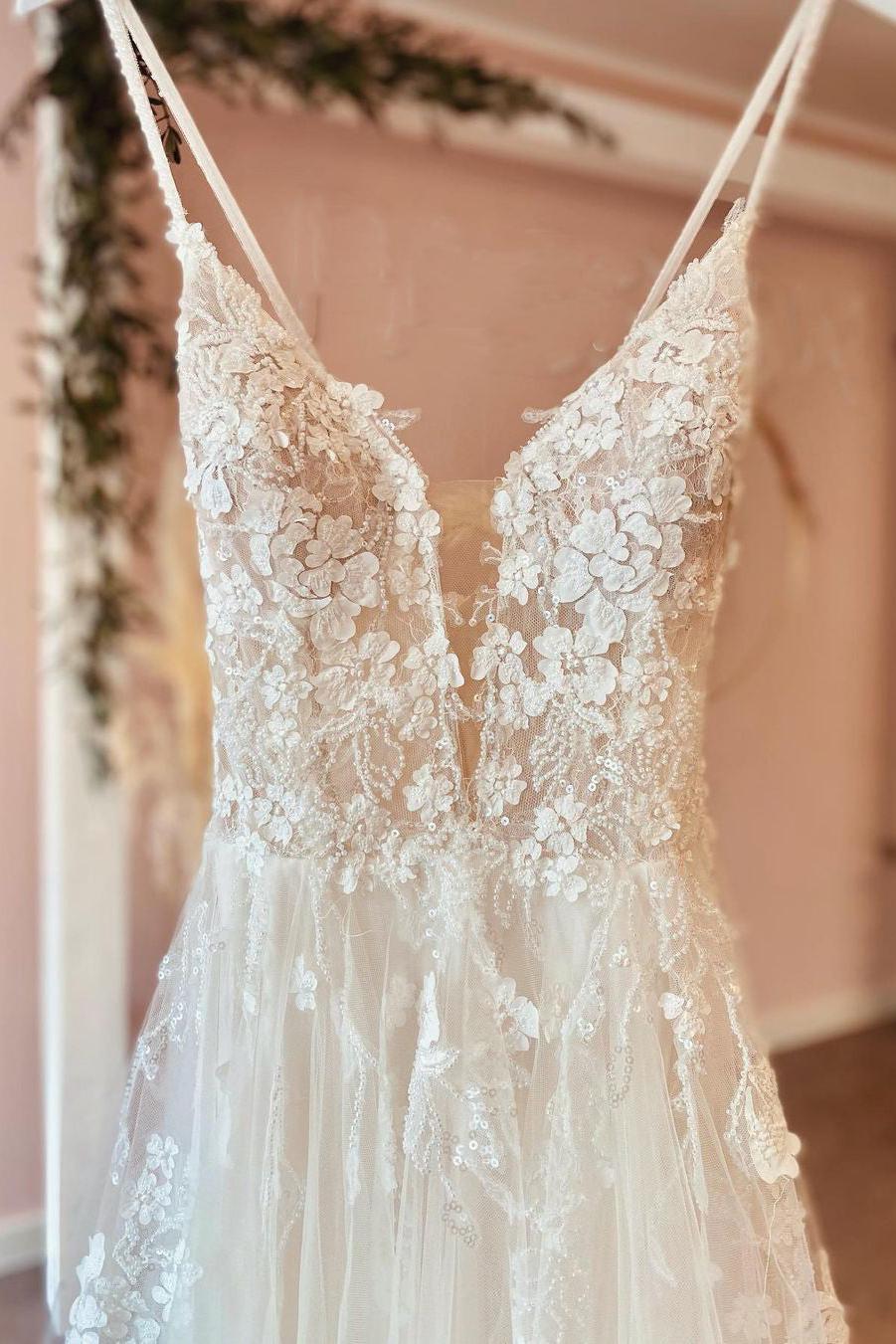 Long A-line Deep V-neck Spaghetti Straps Backless Tulle Wedding Dress with Lace