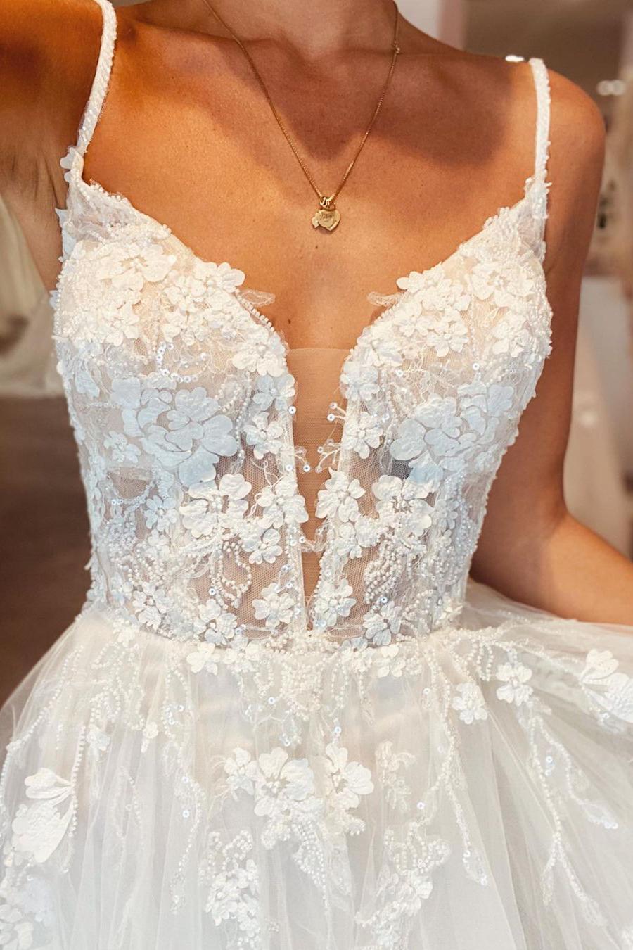Long A-line Deep V-neck Spaghetti Straps Backless Tulle Wedding Dress with Lace