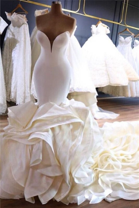 Luxurious Deep V-Neck Sleeveless Mermaid Wedding Dress