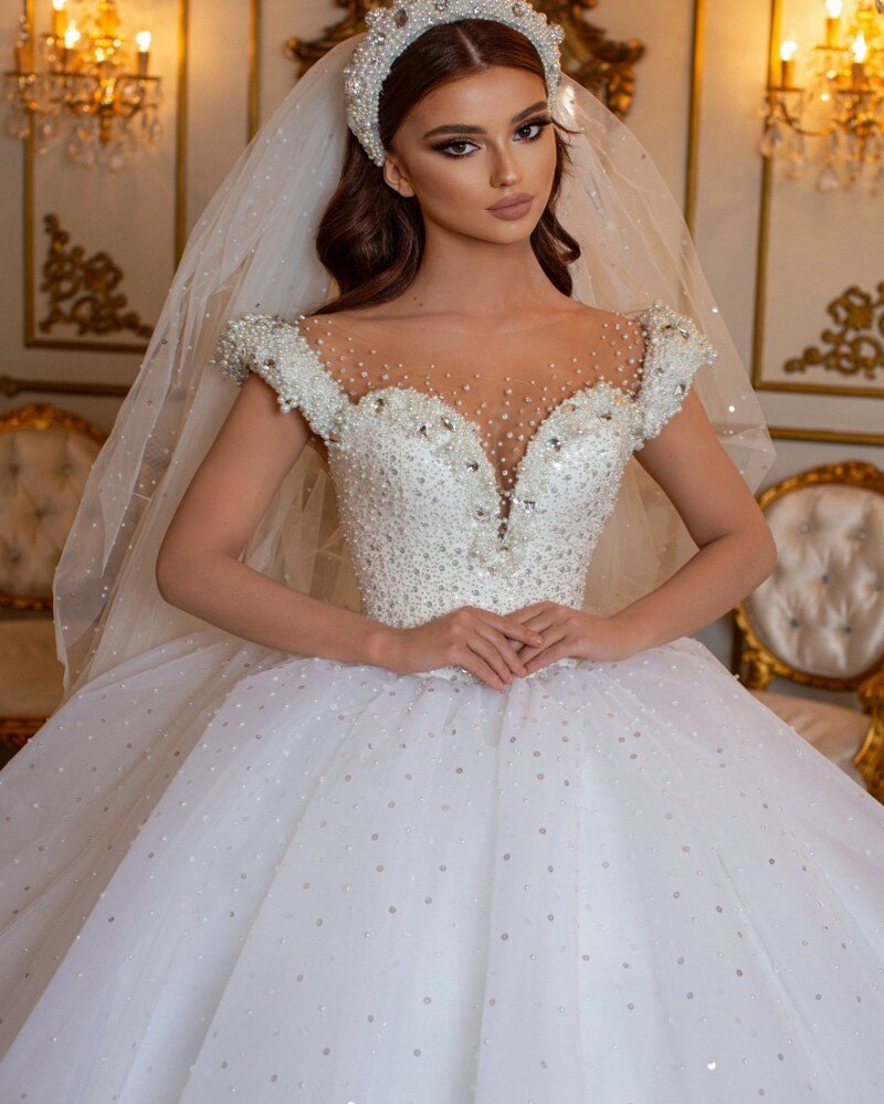 Modern Off-the-Shoulder Beading Wedding Dress with Pearls Tulle