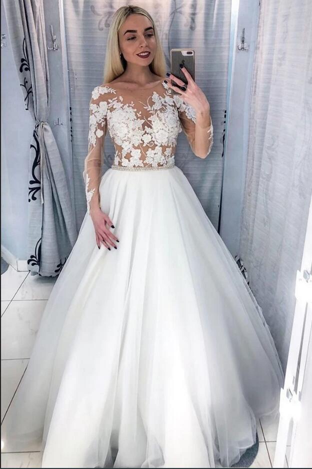 Modern Scoop Long Sleeves Wedding Dress with Lace Appliques and Tulle