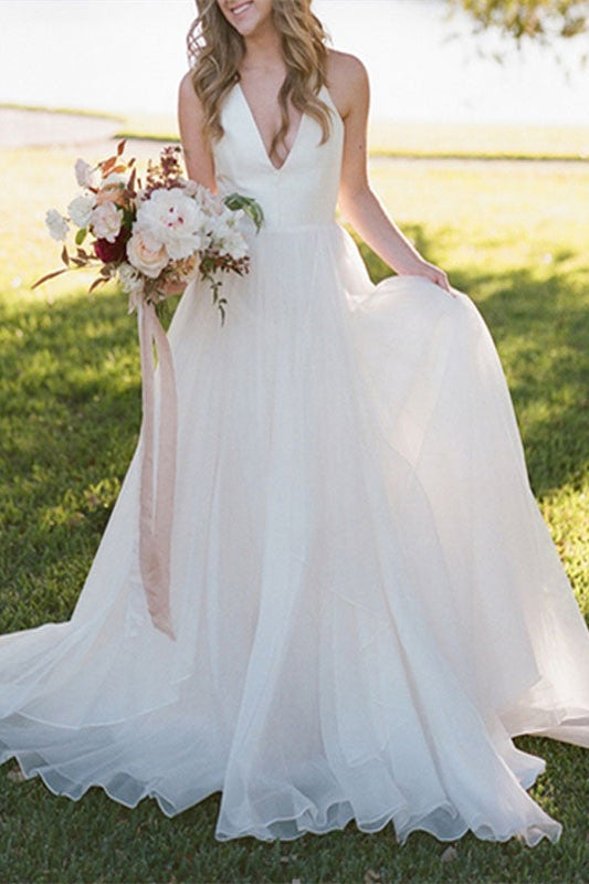 Modern V-Neck Sleeveless Tulle Wedding Dress