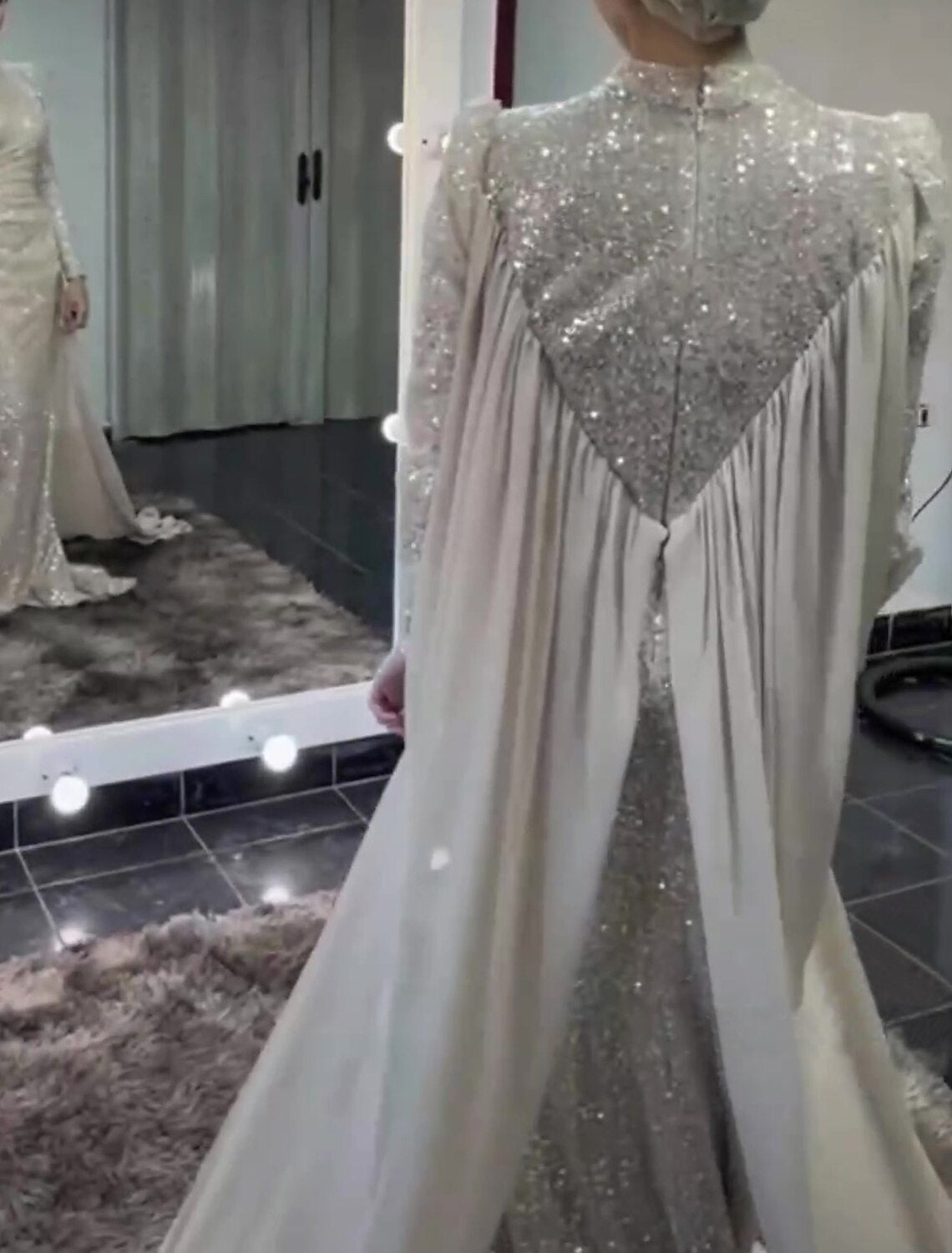 Mermaid / Trumpet Evening Gown Elegant Dress Wedding Guest Sweep / Brush Train Long Sleeve High Neck Satin with Pearls Sequin Overskirt