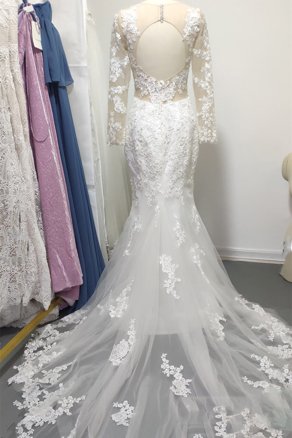 New Arrival Sweetheart Long Sleeves Lace Beach Wedding Dress Mermaid