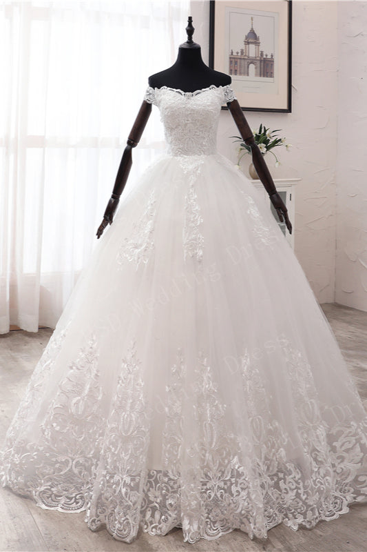 Off-the-shoulder Ball Gown Wedding Dress with Tulle and Lace Appliques