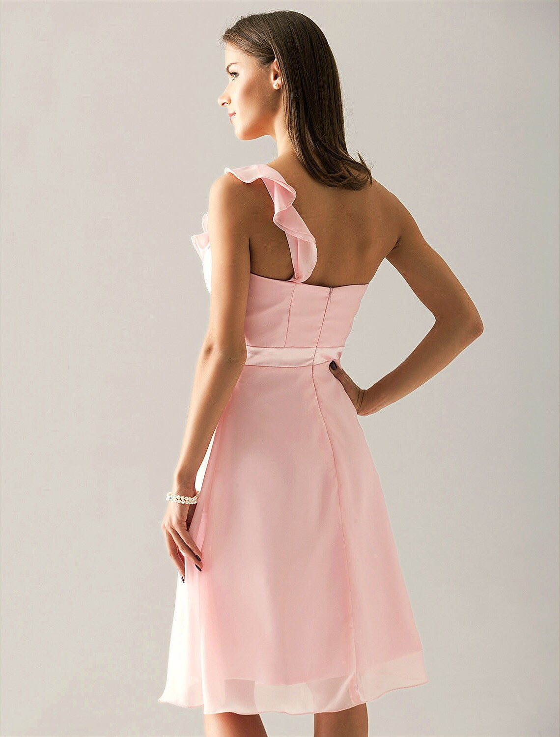 Bridesmaid Dress One Shoulder Sleeveless Elegant Knee Length Chiffon with Side Draping