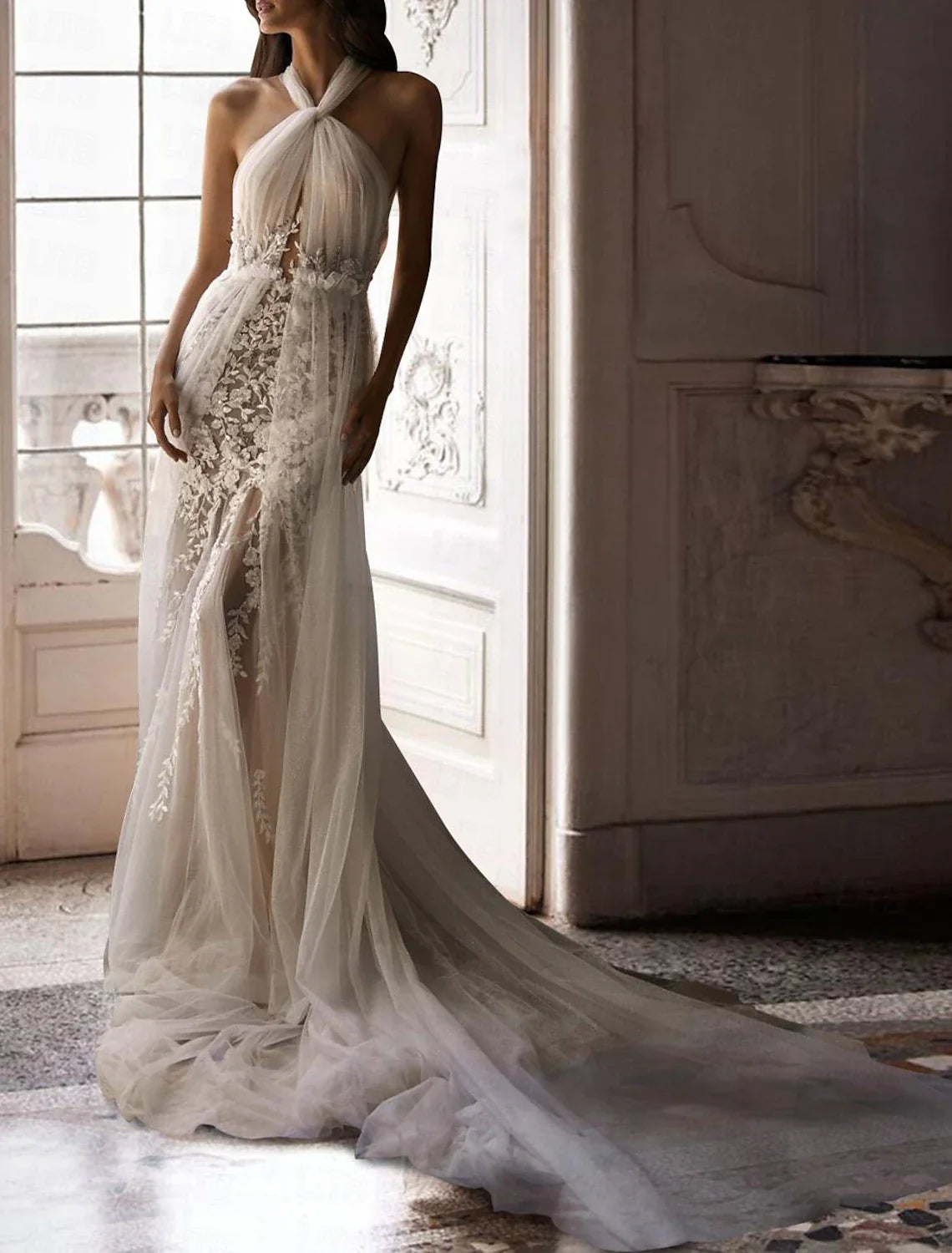 Aimishang Little White Dresses Boho Wedding Dresses Sheath / Column Camisole Sleeveless Court Train Lace Bridal Gowns With Beading Embroidery