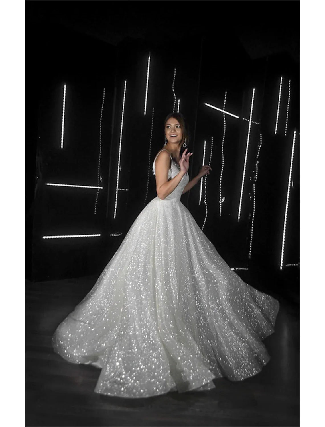 Aimishang Hall Sparkle & Shine Casual Wedding Dresses A-Line Camisole V Neck Spaghetti Strap Sweep / Brush Train Sequined Bridal Gowns With Solid Color