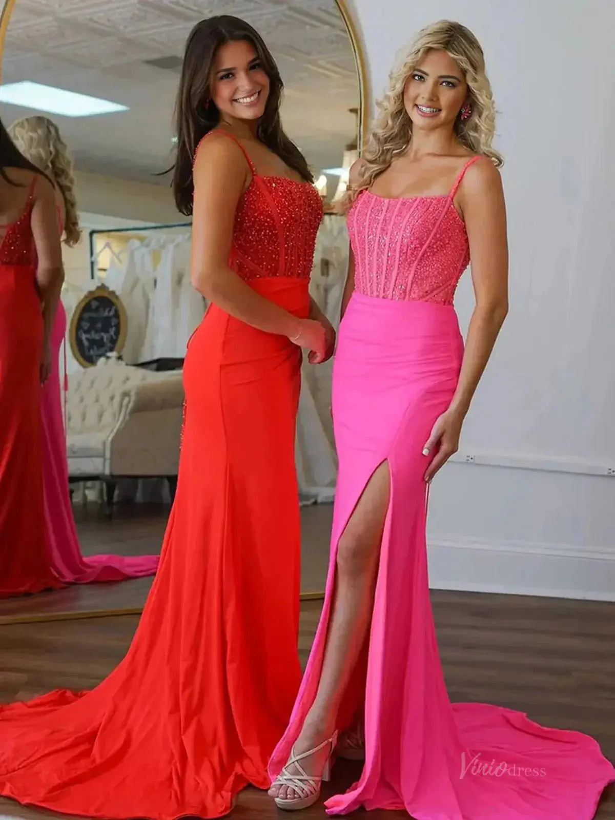 Radiant Satin Mermaid Prom Dresses 2025 with Slit, Spaghetti Strap & Beaded Boned Bodice – FD5060