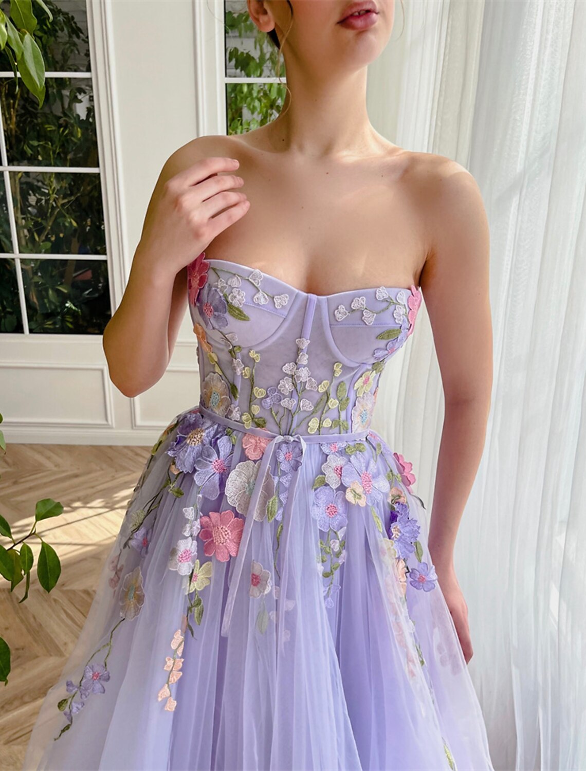 A-Line Evening Gown Floral Dress Wedding Court Train Sleeveless Strapless Tulle with Appliques