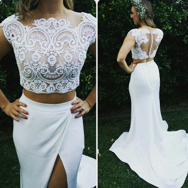 Romantic Lace Mermaid Wedding Dress for the Beach