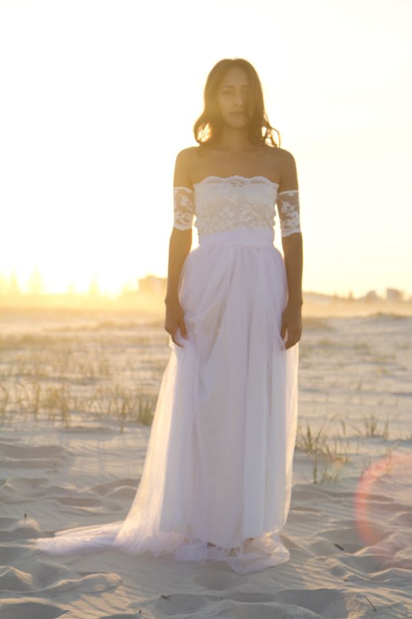Romantic Summer Beach Wedding Dress with Tulle and Lace Bridal Gown