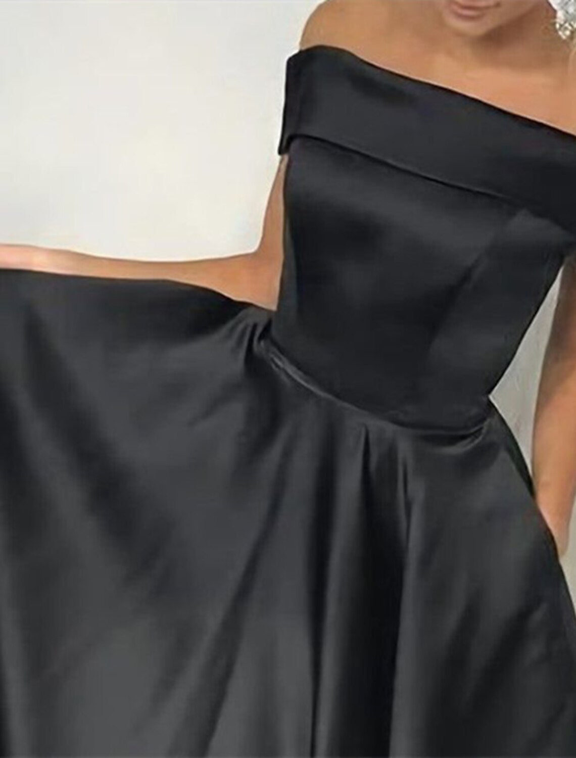 A-Line Evening Gown Elegant Black Dress Plus Size Party Wear Cocktail Party Court Train Sleeveless Off Shoulder Pocket Satin with Pleats