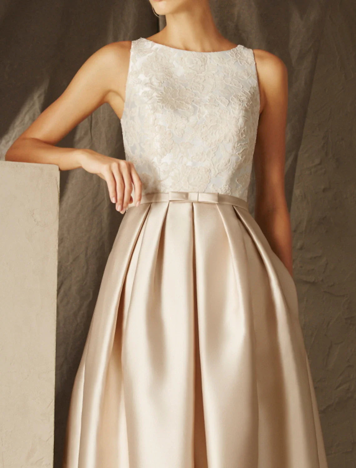 Aimishang A-Line Party Dress Empire Elegant Wedding Guest Formal Evening Dress Jewel Neck Sleeveless Floor Length Satin with Sash / Ribbon Pleats Appliques