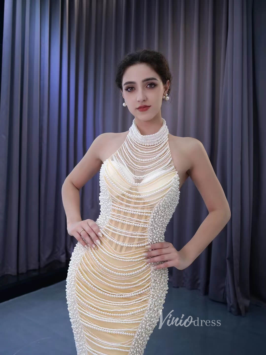 Sheer Pearl Mermaid Wedding Dresses Halter Neck Bridal Dress 231033