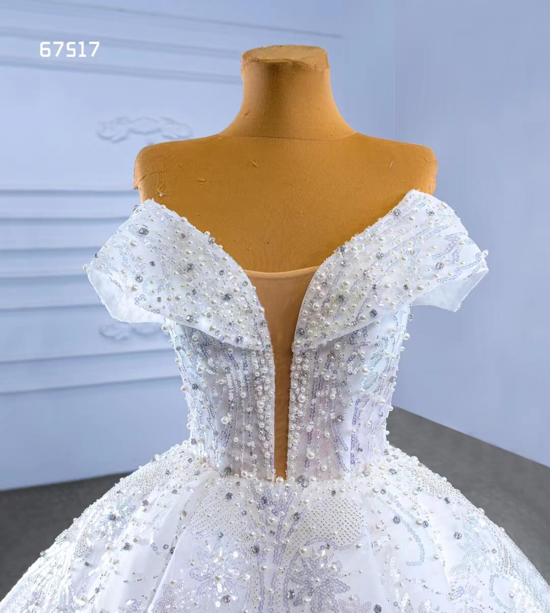 Sparkly Off the Shoulder Ball Gown Dubai Wedding Dresses 67517