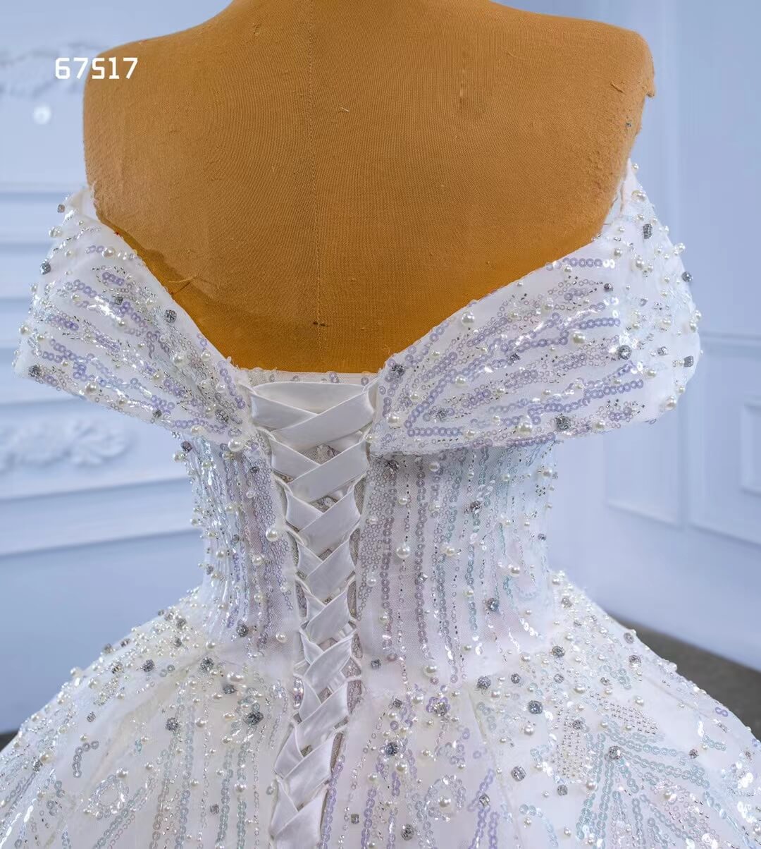 Sparkly Off the Shoulder Ball Gown Dubai Wedding Dresses 67517