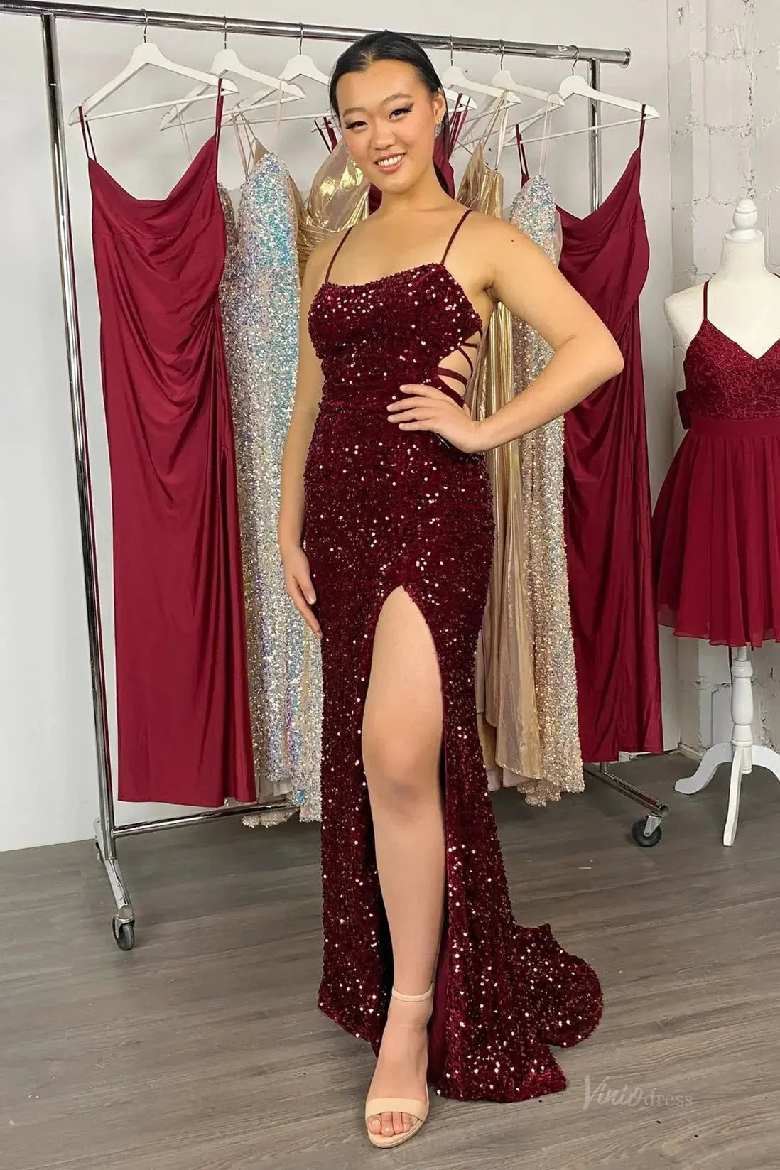 Stunning Sequin Mermaid Prom Dresses 2025 with Slit & Spaghetti Strap – FD5064