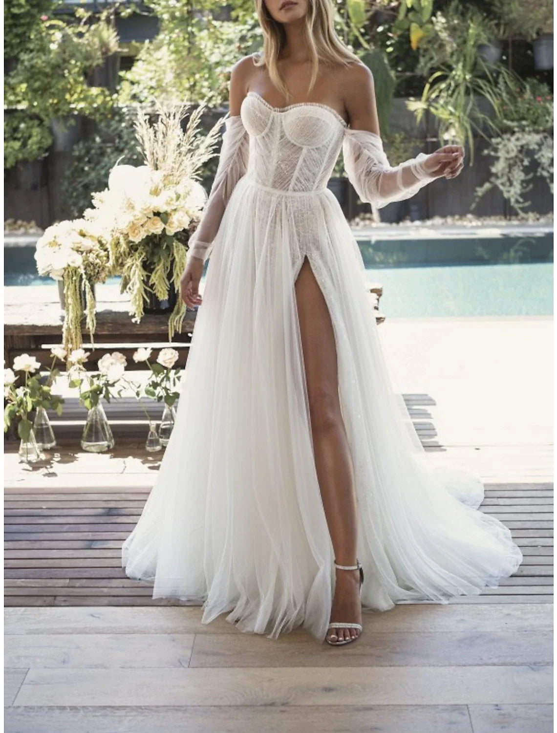 Aimishang Beach Sexy Wedding Dresses A-Line Sweetheart Strapless Court Train Lace Bridal Gowns With Pleats Split Front