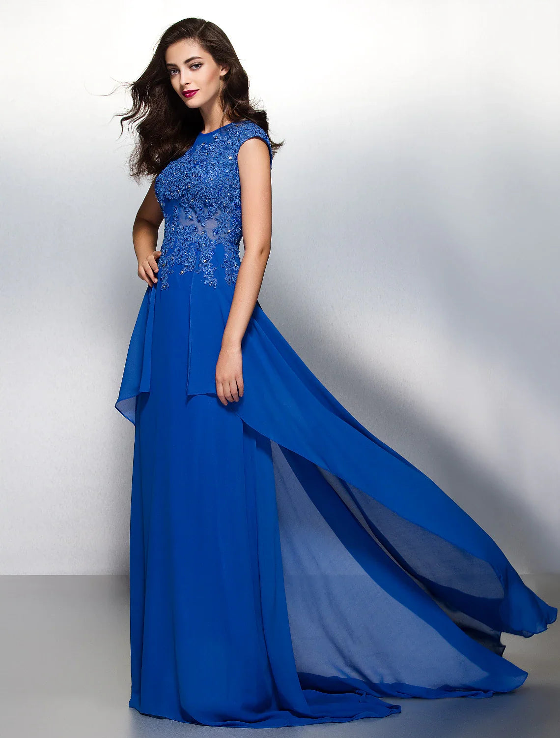 Wholesa Sheath / Column Elegant Floral Formal Evening Wedding Party Dress Illusion Neck Short Sleeve Sweep / Brush Train Chiffon with Appliques