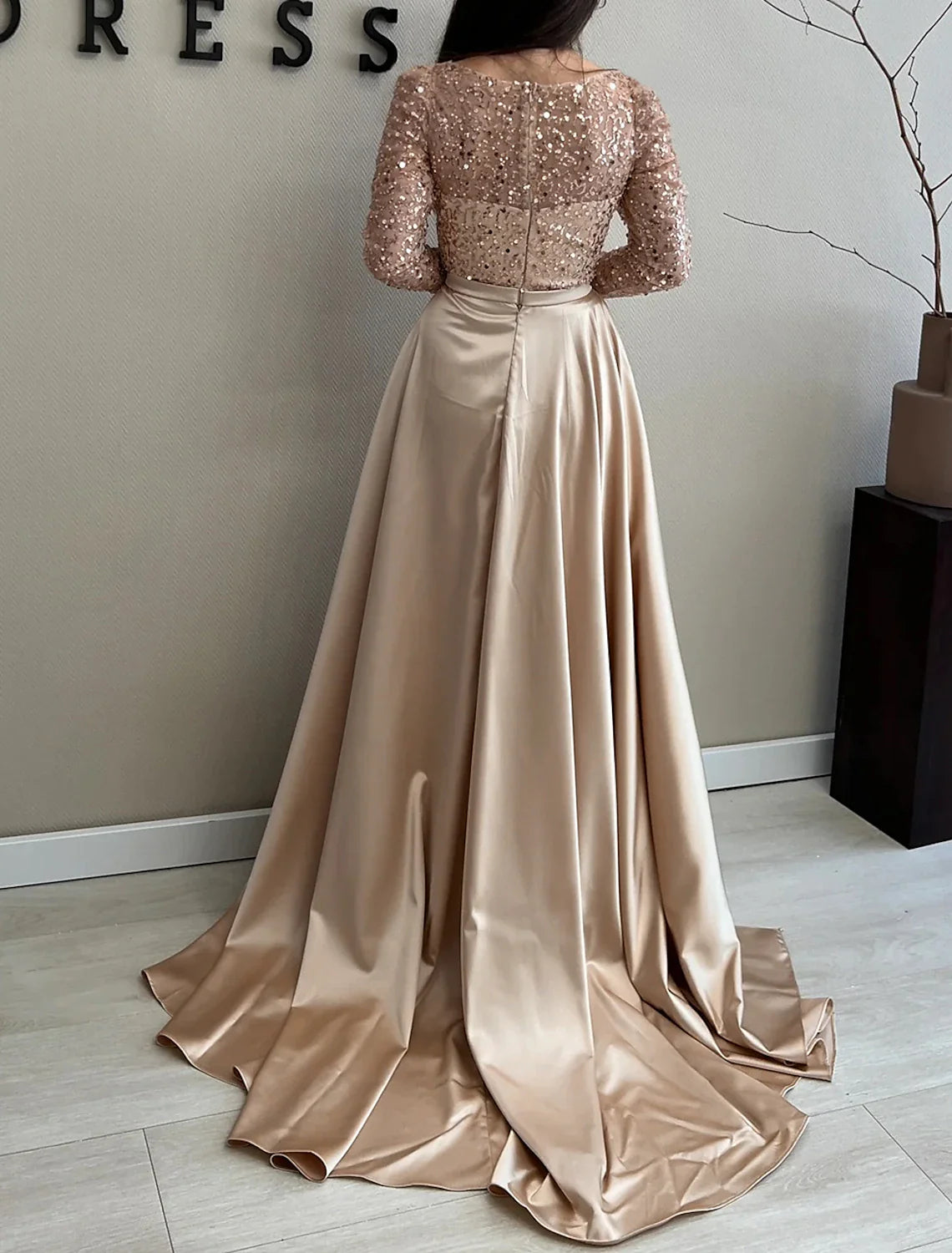 A-Line Evening Gown Sparkle Dress Wedding Black Tie Floor Length Long Sleeve Jewel Neck Satin with Sequin 2025