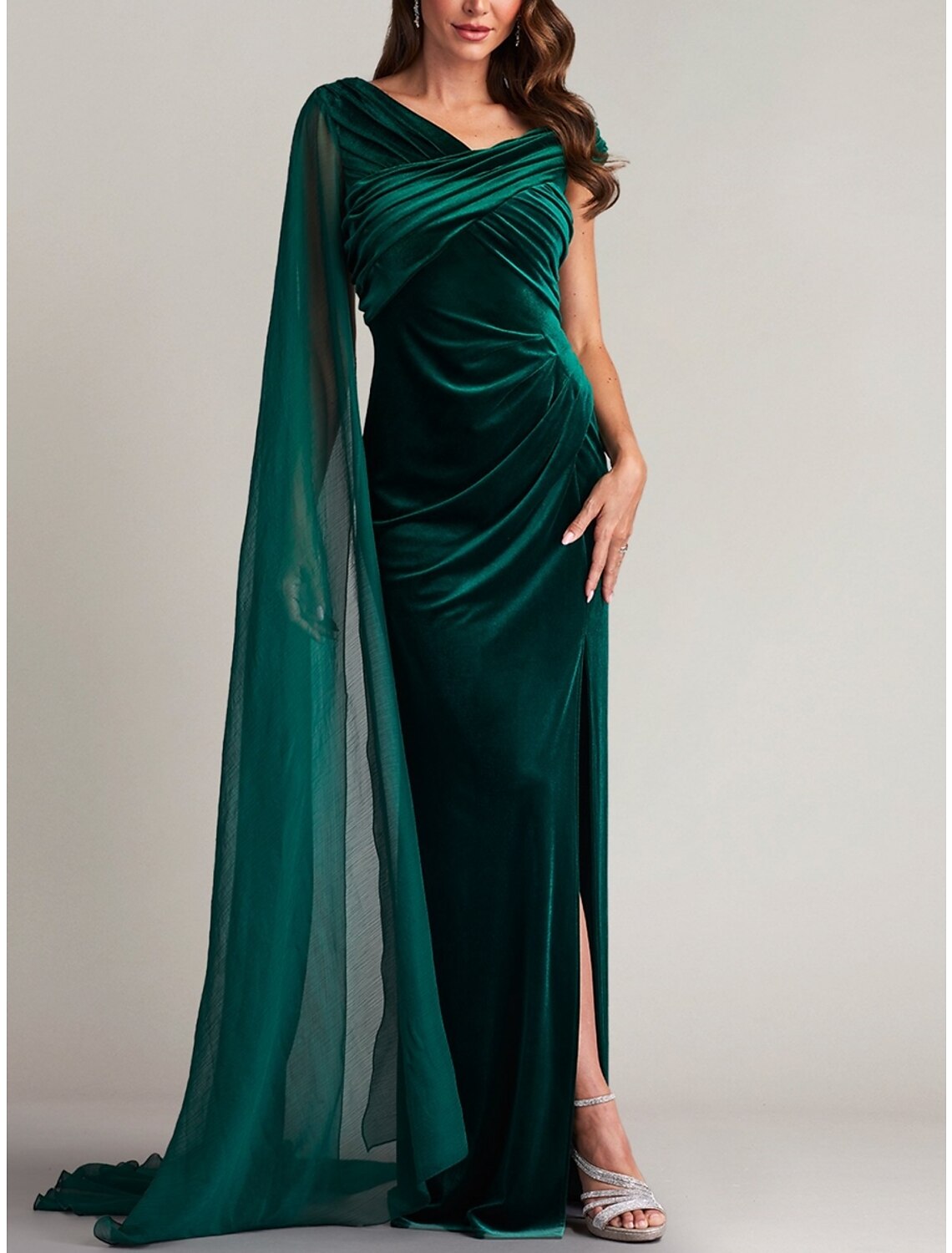 A-Line Evening Gown Elegant Dress Formal Court Train Sleeveless V Neck Velvet with Ruched Slit 2025