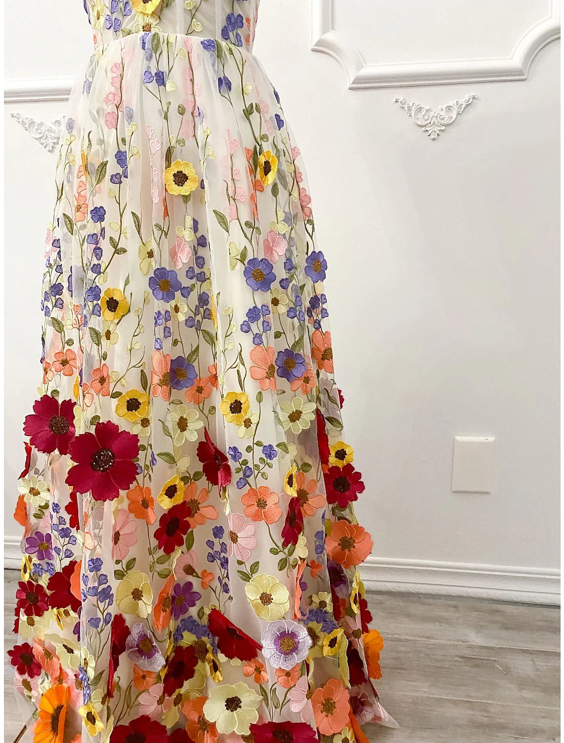 Wholesa A-Line Evening Gown Corsets Dress Formal Wedding Guest Floor Length Sleeveless Strapless Bridesmaid Dress Lace Backless with Embroidery Appliques