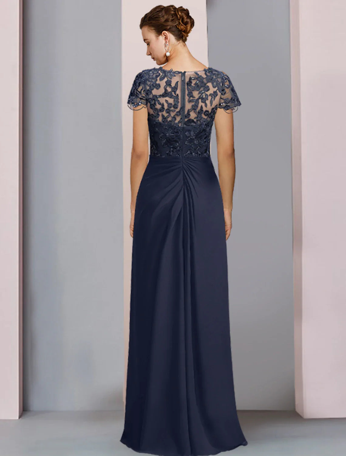 Aimishang  Sheath / Column Mother of the Bride Dress Formal Luxurious Elegant Scoop Neck Floor Length Chiffon Lace Short Sleeve with Sequin Appliques