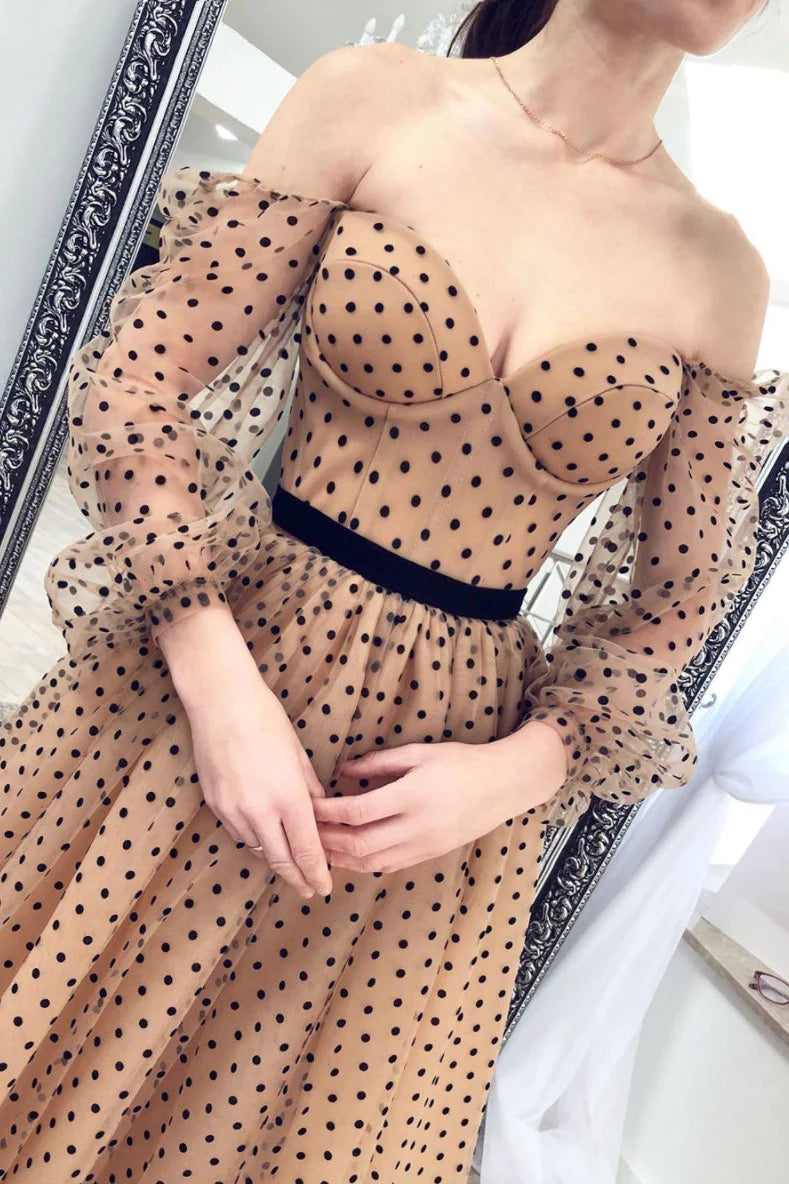 Champagne sweetheart off shoulder tulle long prom dress